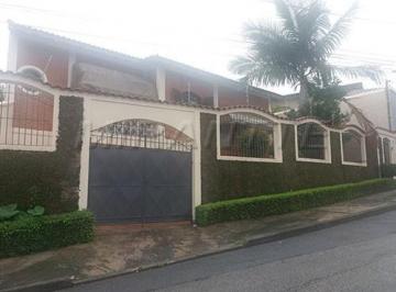f1a3f10d833f6dd650767eae87723d1b.jpg · Sobrado de 220m² com 3 quartos
