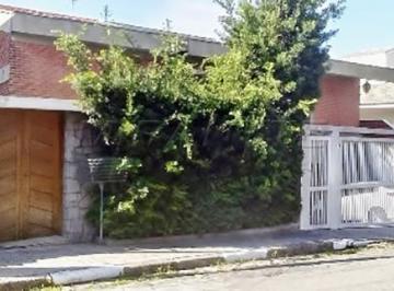 82bff5a2021fdae722f63a5966493386.jpg · Sobrado de 795m² com 4 quartos