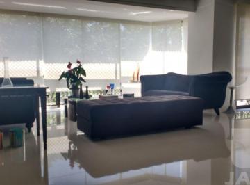Apartamento · 158m² · 3 Quartos · 2 Vagas · Apartamento reformado em rua tranquila e arborizada de Higienópolis!