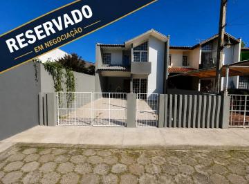 Casa · 106m² · 3 Quartos · 3 Vagas · ( R E S E R V A D O ) Sobrado em cond. no Boqueirão em excelente localização, há duas quadras da Mar