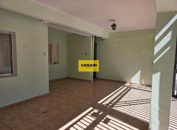 Casa · 215m² · 5 Quartos · 2 Vagas · Excelente Oportunidade de Investimento em Rudge Ramos – Sobrado com 3 Moradias Independentes