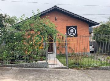 4beb26a67d1510ffeb0703933ede5768b9b5494c · Casa á venda no bairro Estreito