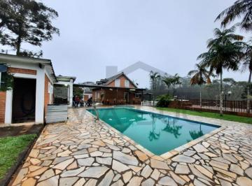 Foto 01 · Chácara em um lugar tranquilo para relaxar à venda em Juquitiba / SP.