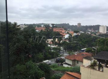 Casa · 480m² · 3 Quartos · 3 Vagas · Sobrado à venda perto da Avenida Nova Cantareira, 3 quartos, 1 suíte, 3 banheiros e 3 vagas.