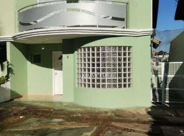 81e30c68eaed1c3161a02e4df190f6f68728f895 · Casa Condomínio Pinus Village na Granja Viana