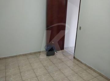 Casa · 40m² · 1 Quarto · Casa com 1 dormitório, cozinha, banheiro, área de serviço e quintal na Avenida Cerejeiras