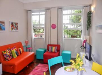 Apartamento · 69m² · 1 Quarto · COPACABANA - APARTAMENTO REFORMADO -  QUARTO E SALA COM DEPENDENCIA