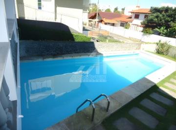 Casa · 700m² · 4 Quartos · 4 Vagas · Casa com Vista para o Mar e Área de Lazer Completa no Itaguaçu, Florianópolis