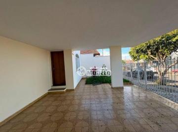 f0816d3839cd26b70b3ed0f1553ea5048411f907 · Casa com 2 dormitórios para alugar, 124 m² por R$ 2.455,00/mês - Vila Rezende - Piracicaba/SP