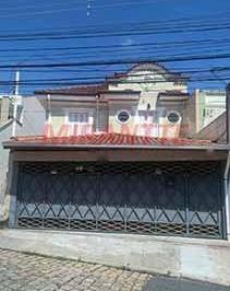 1349f28a669b34d0aa33c70406be4fbf.jpg · Casa terrea de 236m² com 6 quartos