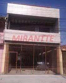 892150bfa470a05a68e1782bf5e8f228.jpg · Sobrado de 300m² com 4 quartos