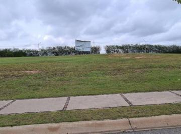Comercial · 450m² · Terreno, Green Valley, Votorantim, SP
