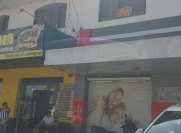 Comercial , Embu-Guaçu · Centro de Embu-Guaçu - Sala Comercial com aproximadamente 42 m² - Locação