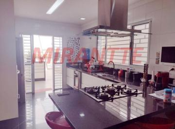 2a5b36f5fd2dbcbba7c1f9130747dfc6.jpg · Sobrado de 222m² com 3 quartos