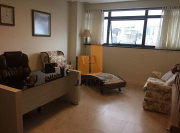 Comercial · 30m² · 1 Vaga · Conjunto comercial bem distribuído, com recepção, 1 vaga e ótima localização.
