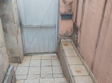 Corredor de entrada - acesso compartilhado · Casa para locação na Vila Municipal em Jundiaí - SP