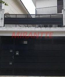 7d70fd93ee62745f19e5b01af5dbd587.jpg · Sobrado de 215m² com 2 quartos