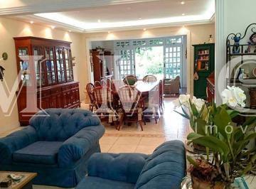 Casa · 300m² · 4 Quartos · 4 Vagas · Sobrado de 424m² com 4 suítes em rua tranquila e de pouco movimento