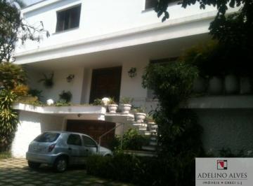 Casa · 600m² · 5 Quartos · 14 Vagas · Alugo/Vendo casa comercial 600m2 Próxima ao Jockey