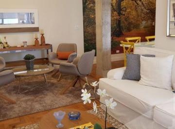 Apartamento · 100m² · 2 Quartos · Apartamento reformado, finamente decorado e mobiliado, está impecável