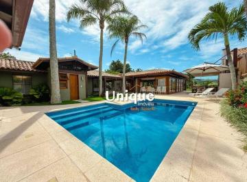 8e04ecb4bd008769ec82701551e3773d675d1d14 · Mansão a 50 metros da Praia da Ferradura