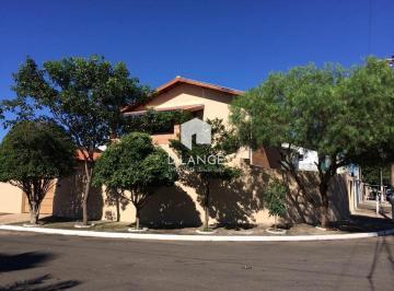 Casa · 230m² · 4 Quartos · 3 Vagas · Casa à venda em Paulínia, João Aranha