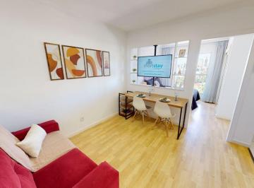 Apartamento de 1 quarto, Curitiba · Apartamento Studio Mobiliado para Aluguel por Período Flexível