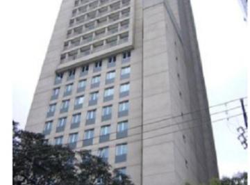 Comercial · 140m² · 5 Vagas · Sala Comercial com 140m² de área útil, 2 banheiros, 5 Vagas.