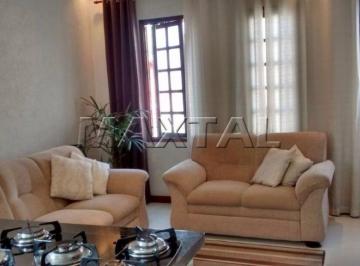 Casa · 120m² · 5 Quartos · 1 Vaga · Casa Espaçosa com 4 Dormitórios, Quintal Amplo e 1 Vaga de Garagem