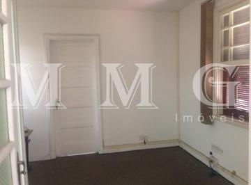 Comercial · 170m² · 2 Vagas · Excelente ponto comercial 170 m2,a 100 m do metro santa cruz