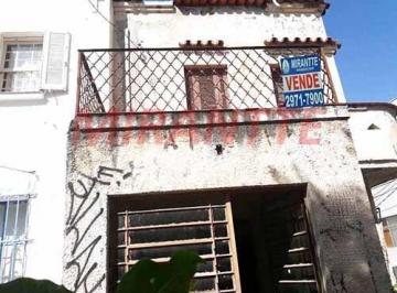 0f0f3ec2a3d5fac177896956363deb91.jpg · Sobrado de 150m² com 3 quartos