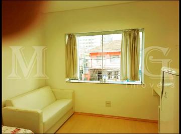 Casa · 20m² · 1 Quarto · Studio, mobiliado, cozinha com armário, tipo americana, ótimo