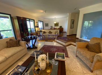 Apartamento · 206m² · 3 Quartos · 2 Vagas · Excelente localização!