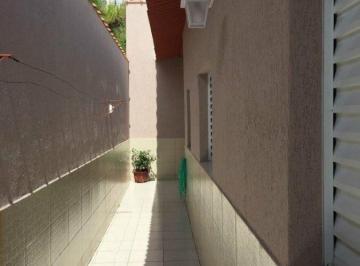 Casa · 230m² · 4 Quartos · 2 Vagas · Casa-Sobreposta-para-Venda-em-Jardim-Frediani-Santana-de-Parnaiba-SP