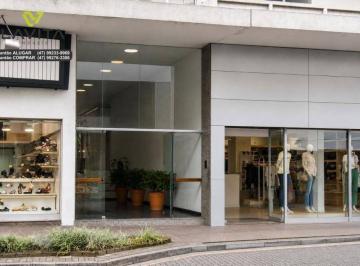 ae7431d4455559b46d43e1b229c5879e6a1f4c2e · Sala comercial semi mobiliada localizado no centro de Blumenau com 14,67 m2 de área aproxima
