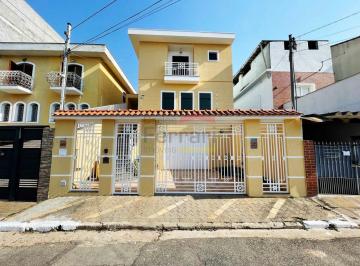 Casa · 240m² · 3 Quartos · 5 Vagas · Excelente sobrado otima localização venha conferir !!!!