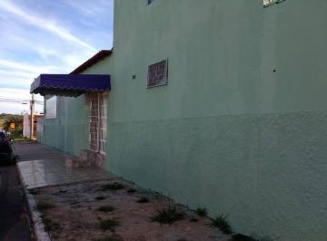Comercial de 3 quartos, Gama · CASA - SETOR LESTE NA AVENIDA PRINCIPAL.