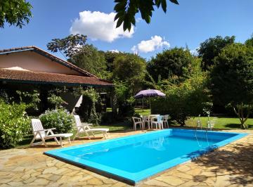Piscina principal · CHÁCARA COM CASAS PISCINA E POMAR REPLETO DE ÁRVORES FRUTÍFERAS