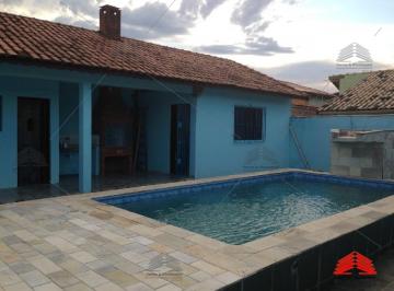 Foto 02 · Casa com piscina e  300 m² de terreno
