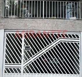73dc047e328e3d8951e6fa274228bc90.jpg · Sobrado de 140m² com 3 quartos