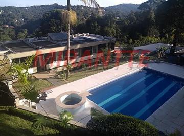 af30b6fff3316d3d1179ef89d75f8926.jpg · Sobrado de 759.34m² com 4 quartos