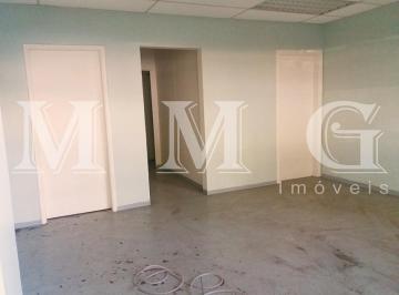 Comercial · 120m² · 2 Vagas · Bem localizado sobrado comercial de 120m² para locação próximo ao Metro