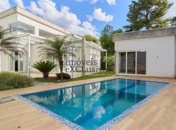 Casa · 450m² · 4 Quartos · 4 Vagas · Casa em condomínio com 4 quartos e jardim com piscina!