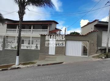 Casa · 395m² · 4 Quartos · 2 Vagas · Casa de 04 Quartos e 02 Niveis e 02 vagas mais 01 Loja 