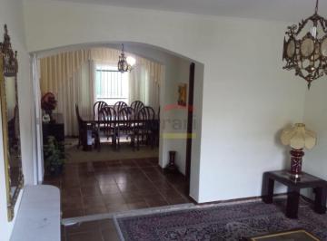 Casa · 234m² · 4 Quartos · 3 Vagas · Lindo sobrado com 4 dormitórios
