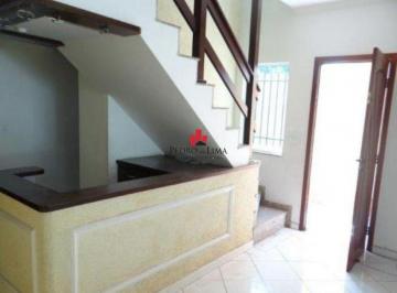 Casa · 114m² · 3 Quartos · 2 Vagas · Sobrado de 3 dormitórios sendo uma suíte, na Vila Talarico.