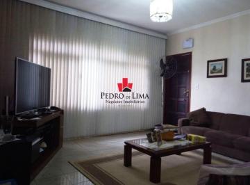 Casa · 132m² · 3 Quartos · 6 Vagas · Casa terrea na região da Vila Granada