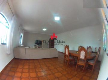Casa · 234m² · 3 Quartos · 7 Vagas · Sobrado frontal com 3 dormitórios sendo 1 suíte e 7 vagas em Vila Ré