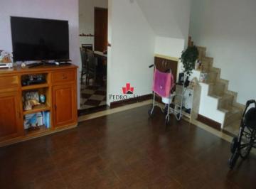 Casa · 198m² · 4 Quartos · 5 Vagas · Sobrado com 4 dormitórios sendo 2 suítes e 5 vagas, em Penha