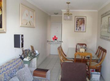 Apartamento · 48m² · 2 Quartos · 1 Vaga · Apartamento 2 dormitórios e 1 vaga, em Penha.
